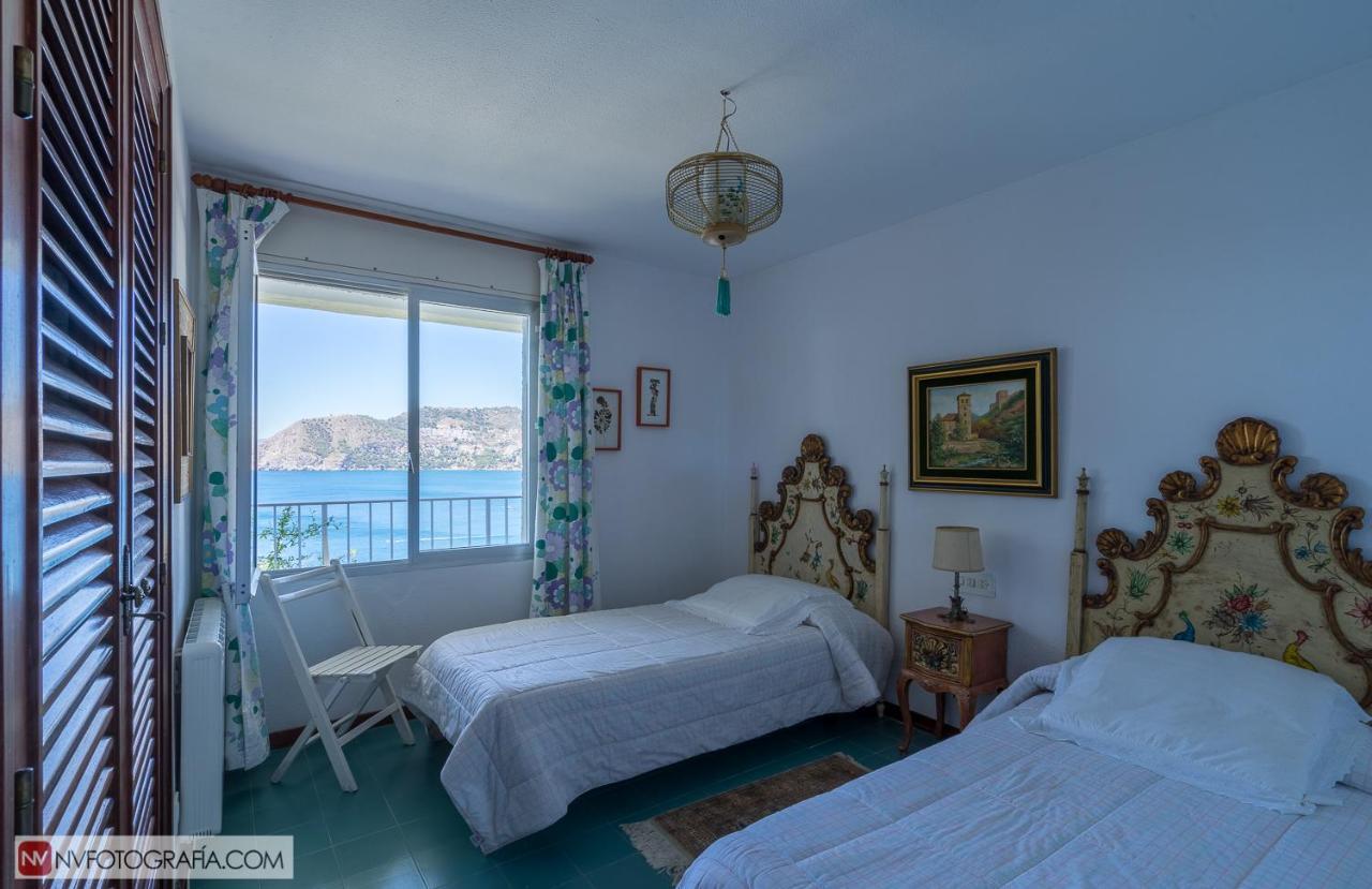 Villa Sobre El Mar Alboran Ла Херадура Екстериор снимка